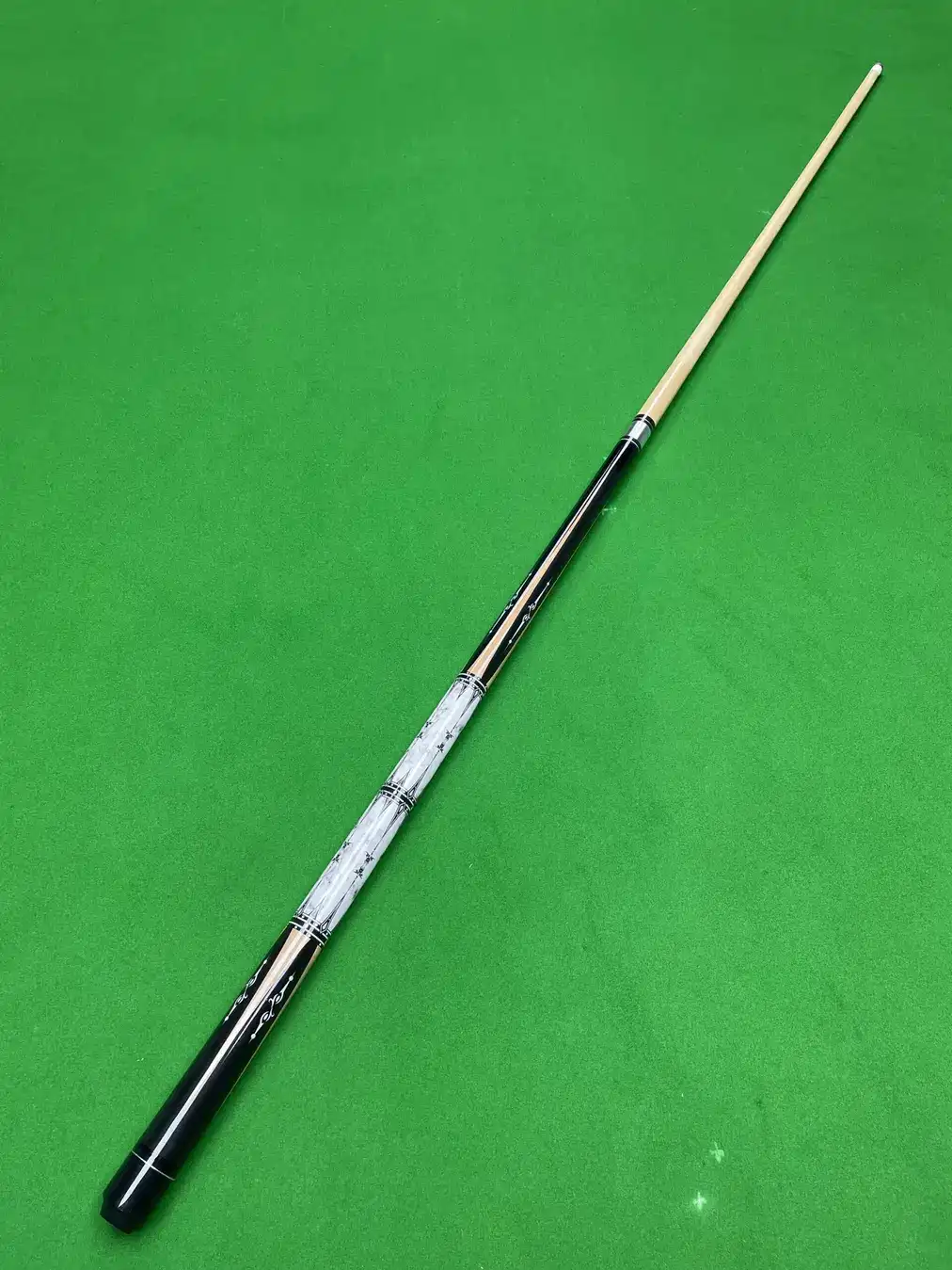 Factory direct export imported maple 12-13mm American billiard cue big head American billiard cue eight black , photograph 2