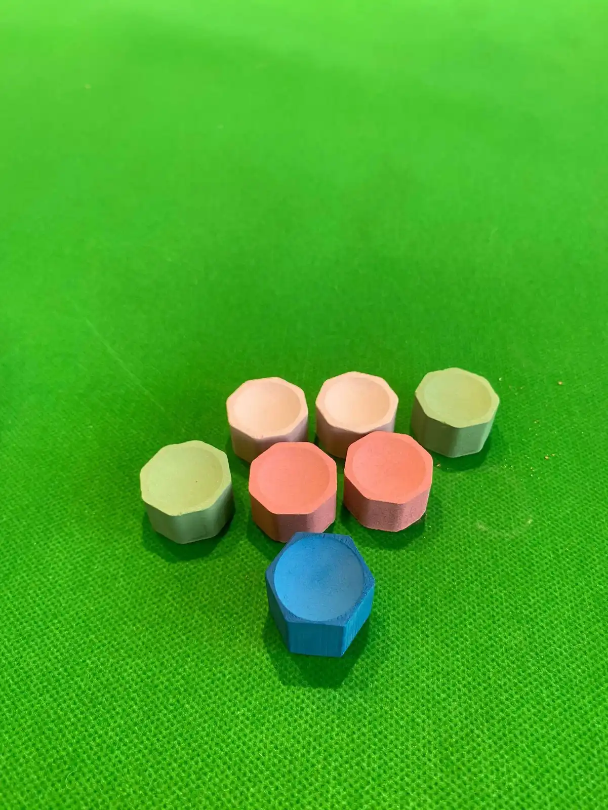Factory Direct Premium Hexagonal Pool Cue Chalk – Billiard Chalk Powder for Snooker & Black Eight, Professiona, photograph 4