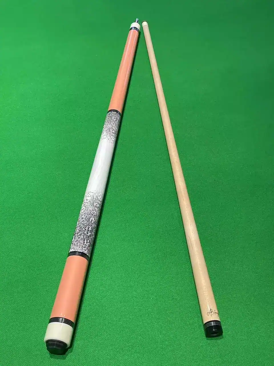 Factory direct sale 1/2 billiard cue 13mm large tip professional American pool cue