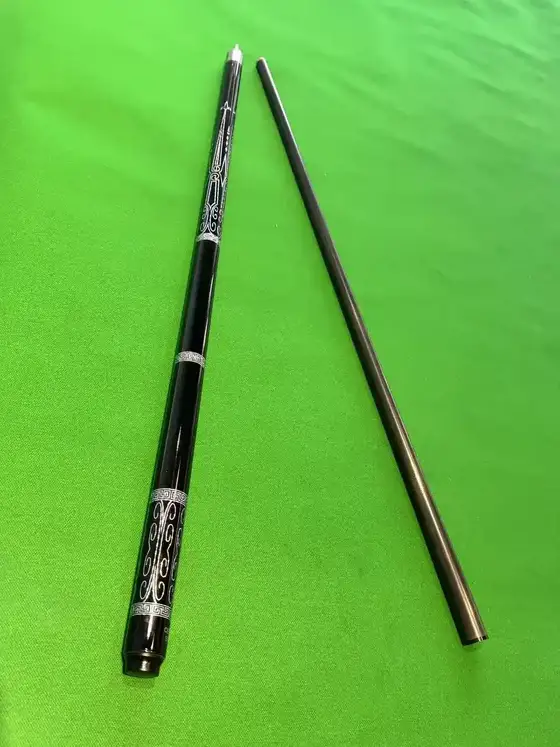Factory direct sale black technology water mark semi-carbon fiber 13MM pool cue, club special billiard hall st