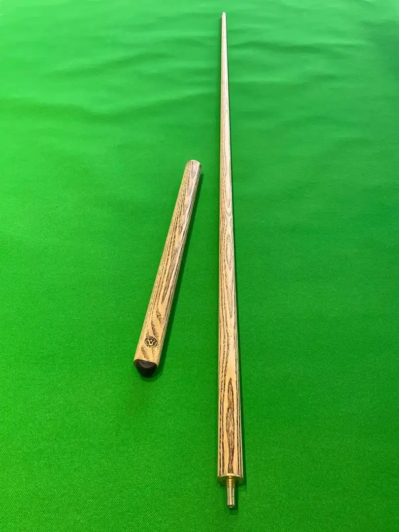 Factory Direct Sale, In-Stock Immediate Shipment, Billiard Split Four-Thirds White Waxwood Snooker Small Head