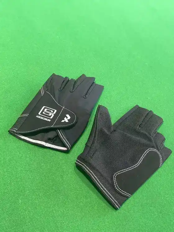 New!!!!Billiard gloves, half-finger style, smooth, elastic, breathable, non-slip, thin, Velcro design, suitabl