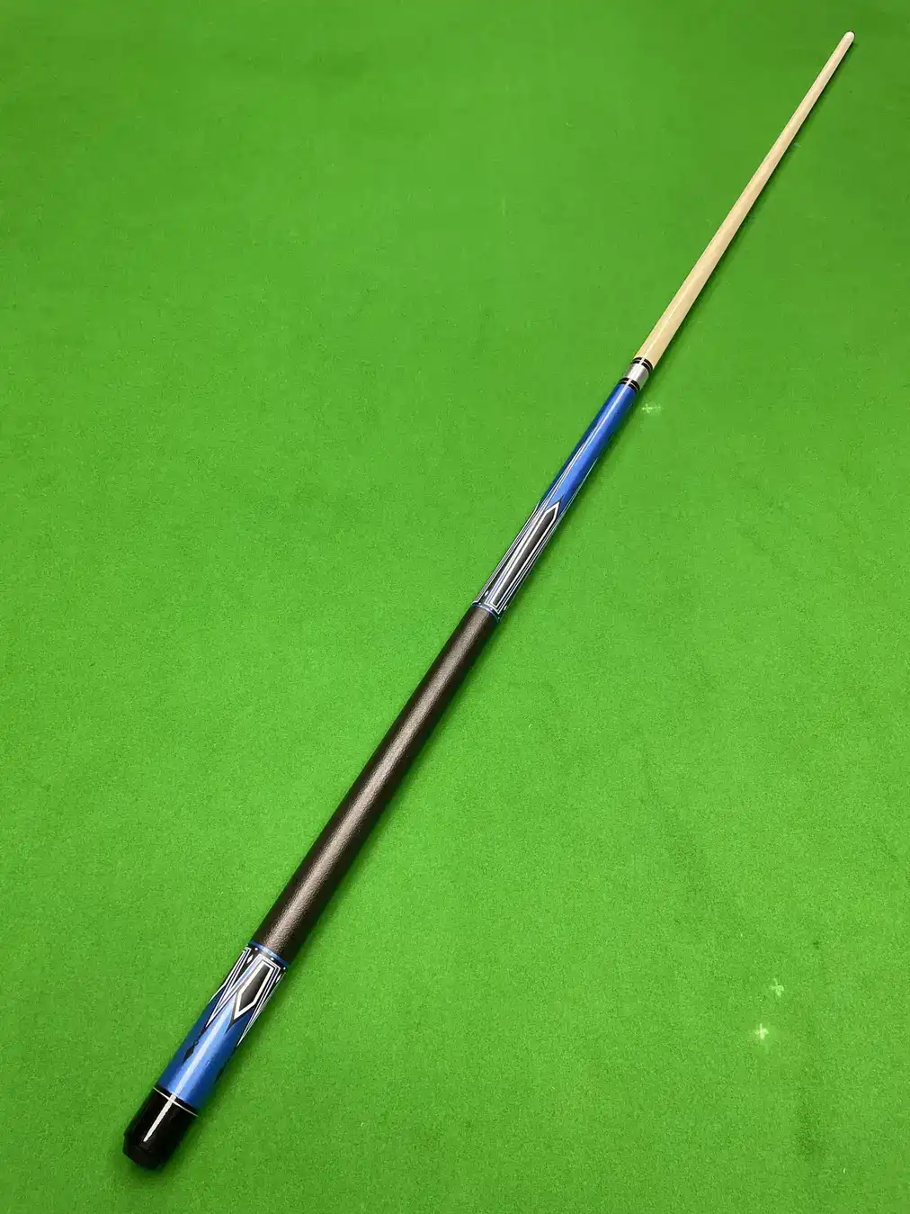 Professional Snooker Cue Hand Made 57″ American Sticks Cues 1/2 13mm Tips High End Snooker Cue, photograph 2