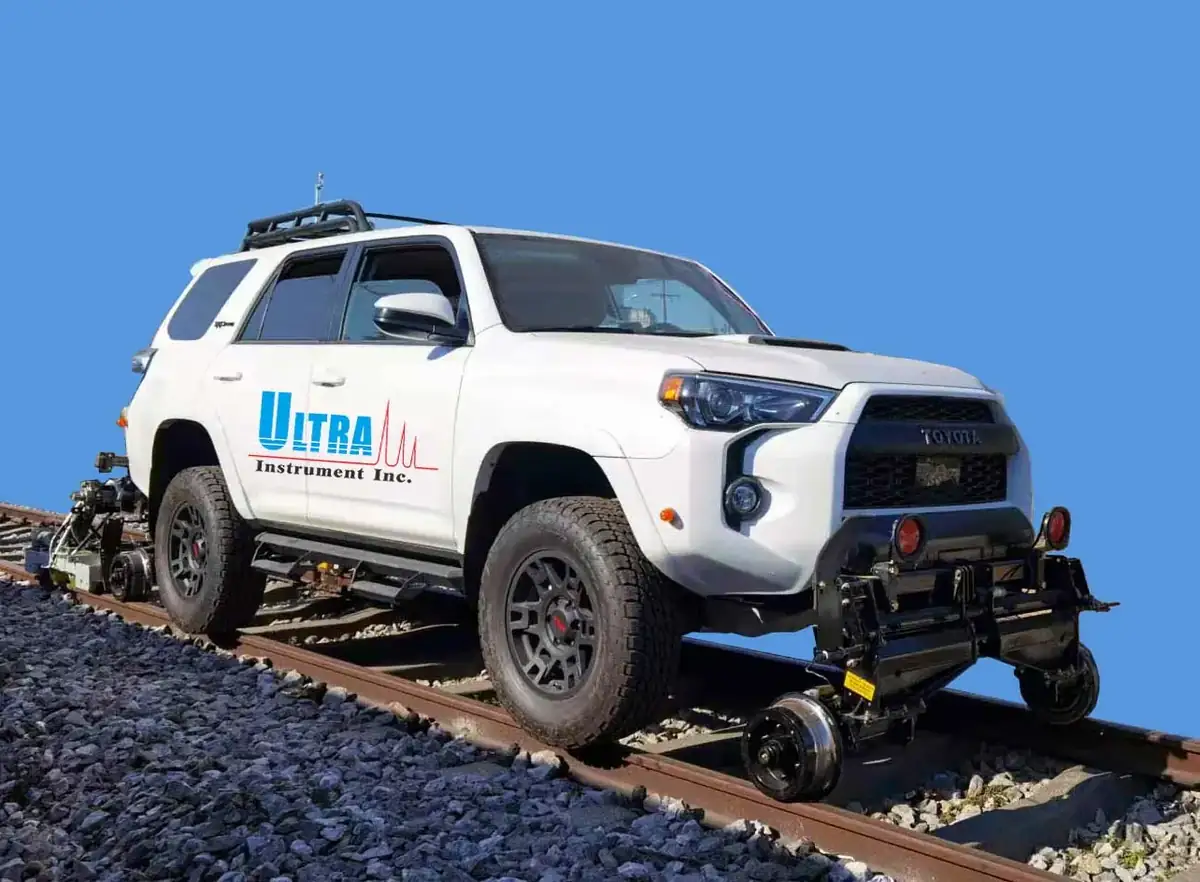 GT6600 hi-rail ultrasonic flaw detection vehicle set on rail