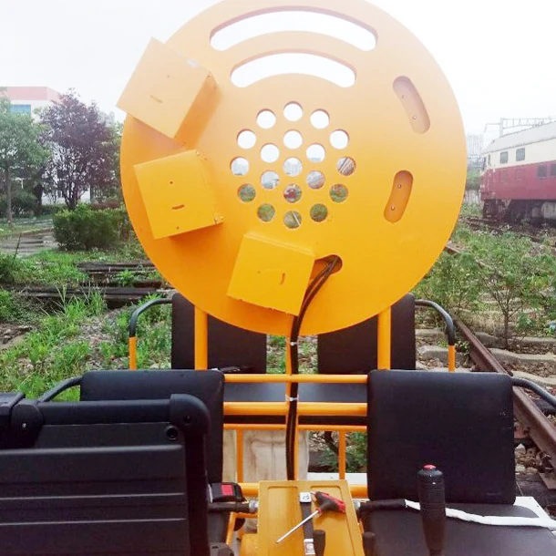 RS-20 inspection vehicle in operation on rail with image data display