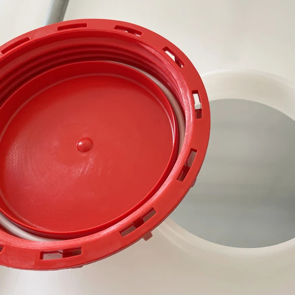 Closed type IBC lid showing gasket seat
