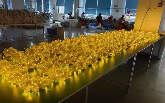 Holiday Decor Importers and Wholesalers