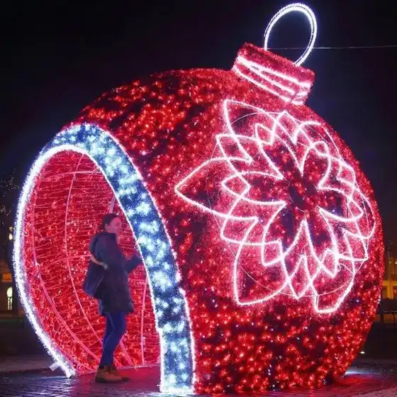 Bauble Ball Arch Walkway Motif Light detail 2