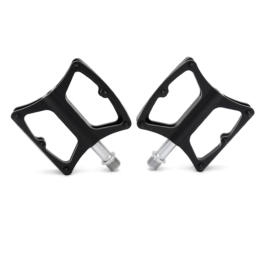 Pedals-04 CRMO Axle Platform Pedals shown in detail