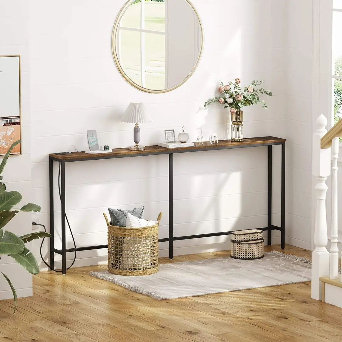 2026 Wholesale Antique Industrial Style Modern Long Living Room Black and Gold Hallow Console Table With USB Charge