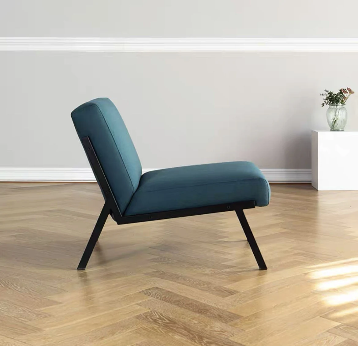 Living Room Furniture Chair Comfortable with Metal Legs New Design Modern Living Room Soft Leisure Chair
