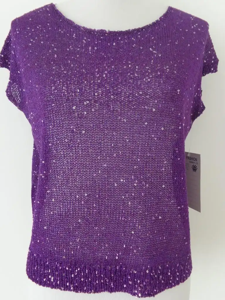 0039 women's knitted sweater in 80% rayon, 20% sequins