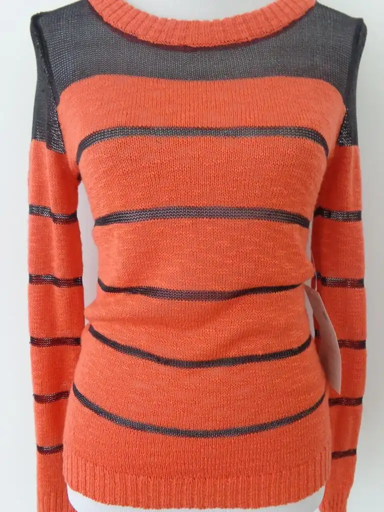 ZD0077 women's knitted sweater in 85% acrylic, 15% metallic yarn