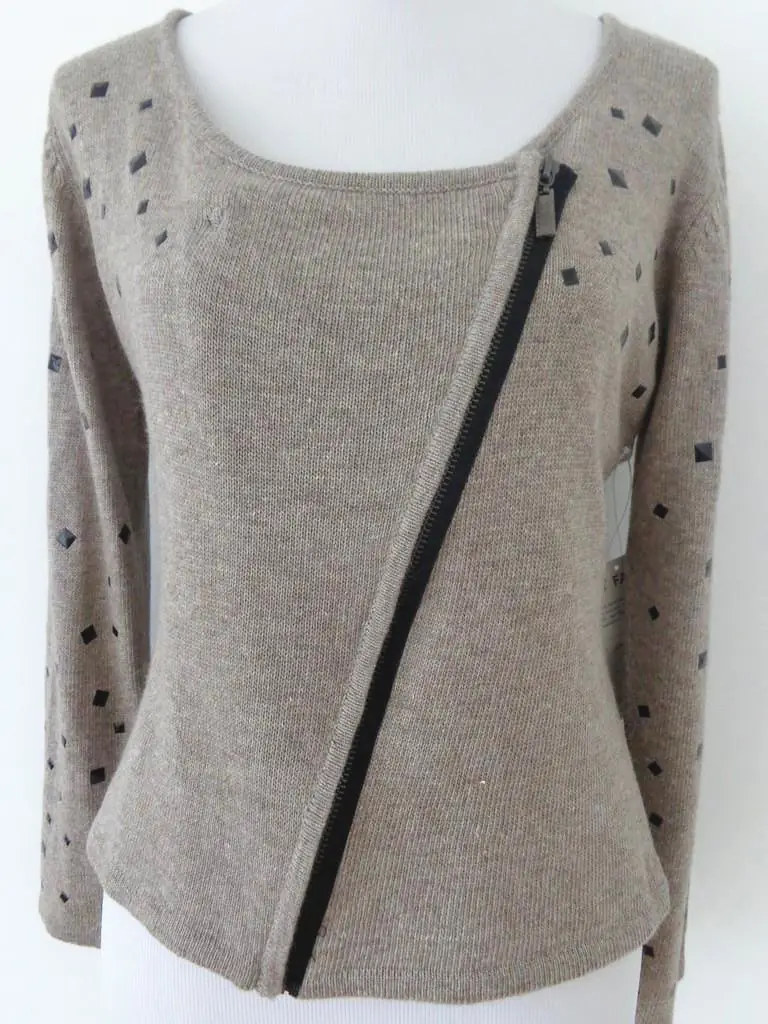 ZD1328 women's knitted sweater in 70% acrylic, 20% nylon, 10% angora