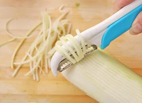 Light Blue Graters Peelers WK0230