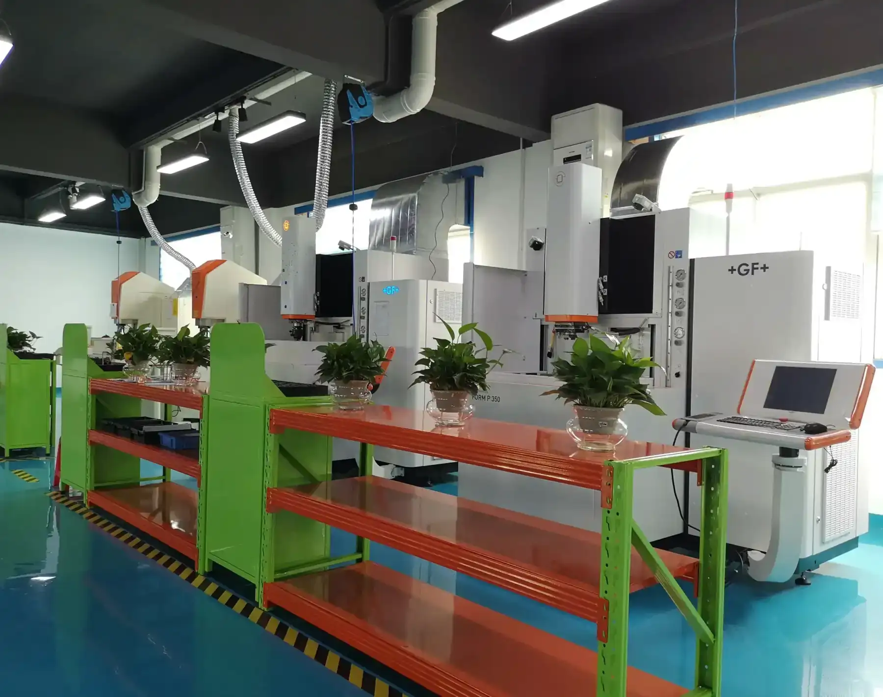 Quality and precision machining area with five-axis machining centres