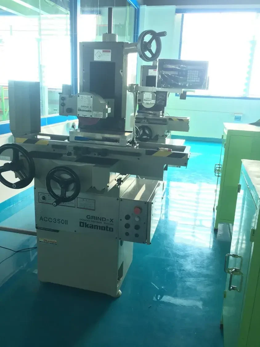 Precision surface grinding machine used for tool and die work
