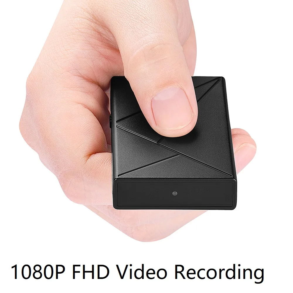 Mini Black Box Camera DVR-1080BOC detail view of the lens and controls