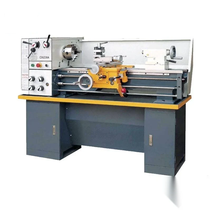 C0630A engine lathe machine with headstock chuck four-way tool post carriage tailstock and coolant tray