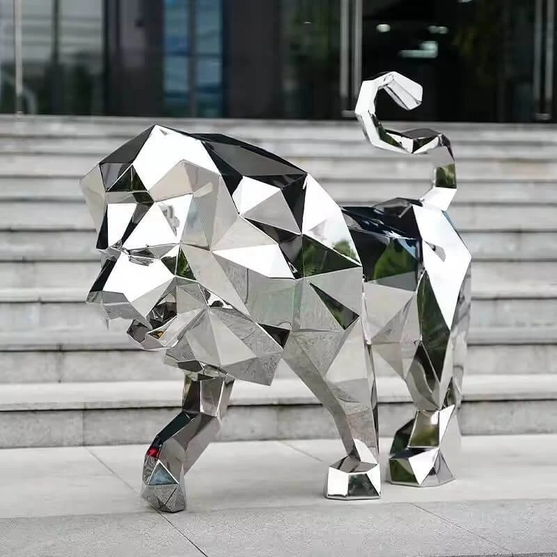 Animal Water Feature Park Lawn Animation Metal Home Decoration produced by Xinhengda Sculpture in Shenzhen