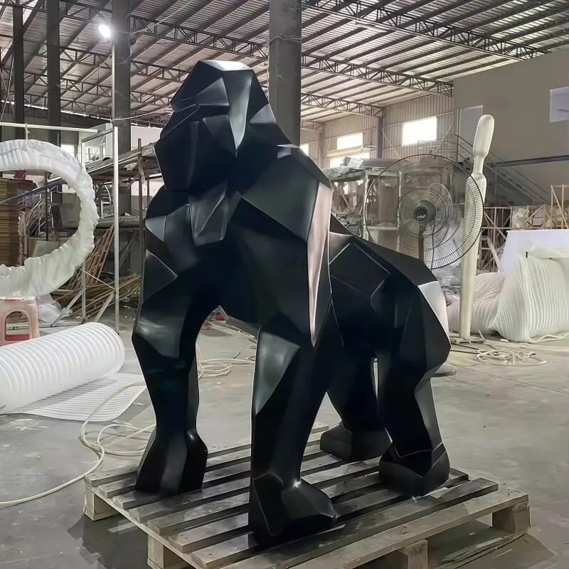 Modern Large-Scale Cartoon-Style Outdoor Decorative Fiberglass Resin Gorilla Sculpture view 5