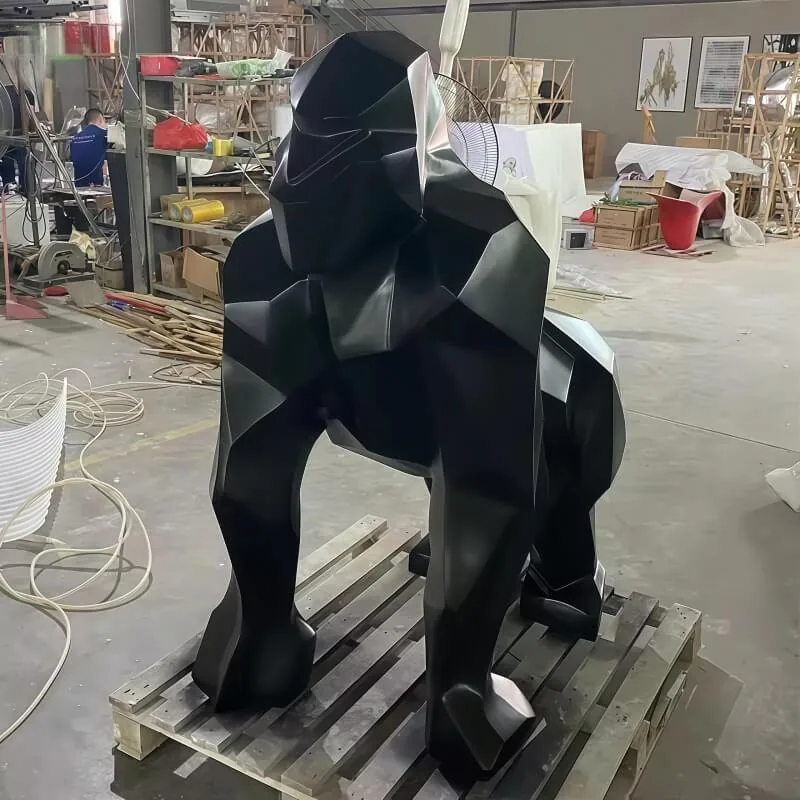 Modern Large-Scale Cartoon-Style Outdoor Decorative Fiberglass Resin Gorilla Sculpture view 3
