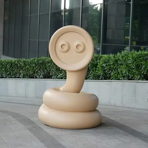 Modern Large-Scale Animal Cartoon-Style Outdoor Decorative Glass Fiber Resin Figure Design A produced by Xinhengda Sculpture in Shenzhen