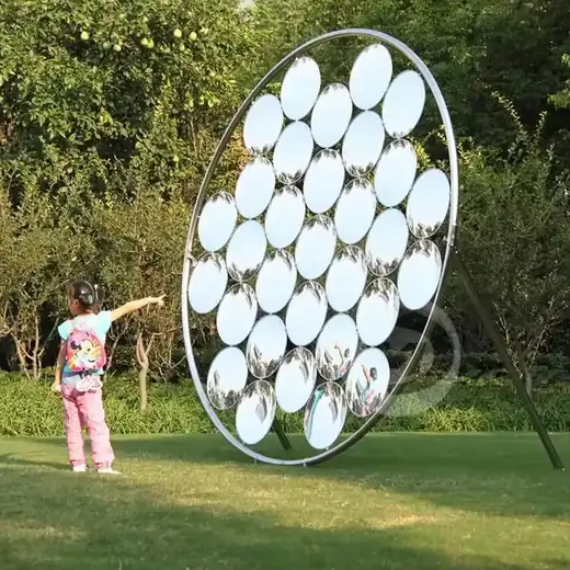 Metal Art Circle Sky Mirror Stainless Steel Sculpture produced by Xinhengda Sculpture in Shenzhen