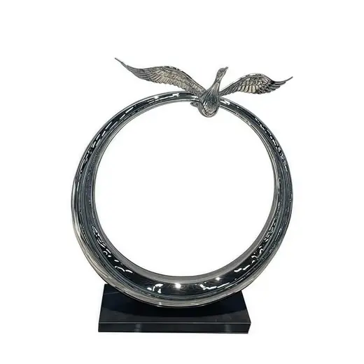 Stainless Steel Metal Fly Bird Sculpture Decoration produced by Xinhengda Sculpture in Shenzhen