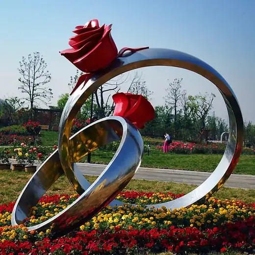 Stainless Steel Ring Sculpture Ornament produced by Xinhengda Sculpture in Shenzhen