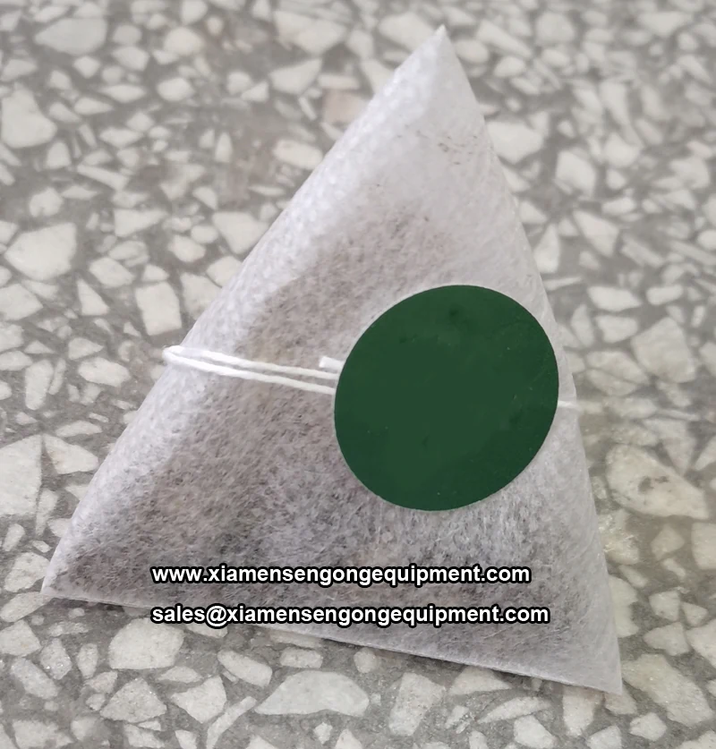 Ultrasonic sealing head and film roll on the C20 pyramid tea bag machine