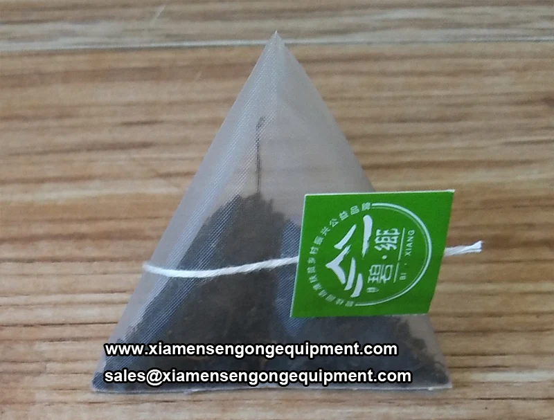 Ultrasonic sealing head and film roll on the C20DX pyramid tea bag machine