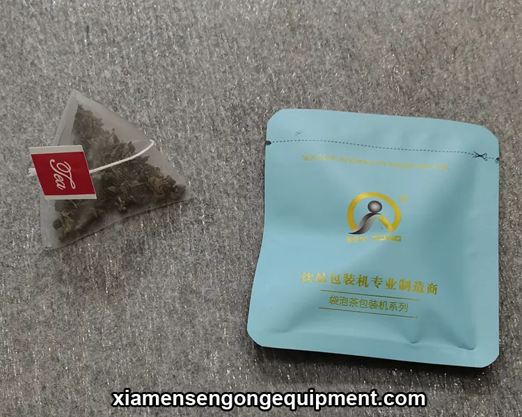 Ultrasonic sealing head and film roll on the C88W pyramid tea outer bag packing machine
