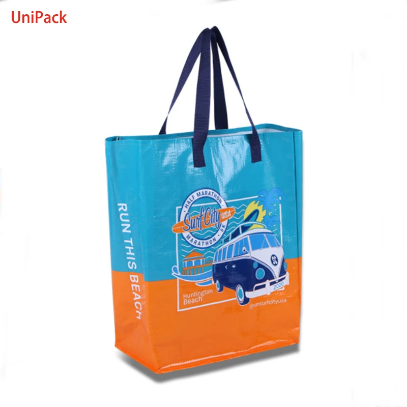 Customized laminated PP woven shopping bag with printed logo