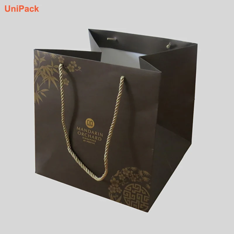 Custom printed white art card paper carrier bag with handles