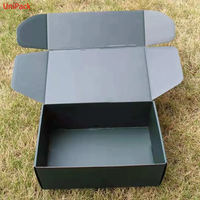 Colour printed corrugated shipping box for ecommerce with branded artwork