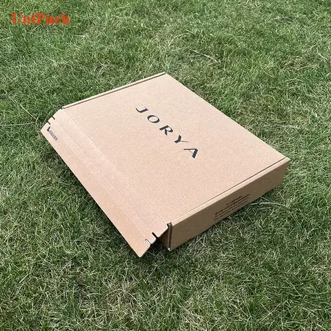 Flat corrugated garment box 40x29x7cm with printed brand logo, view 2