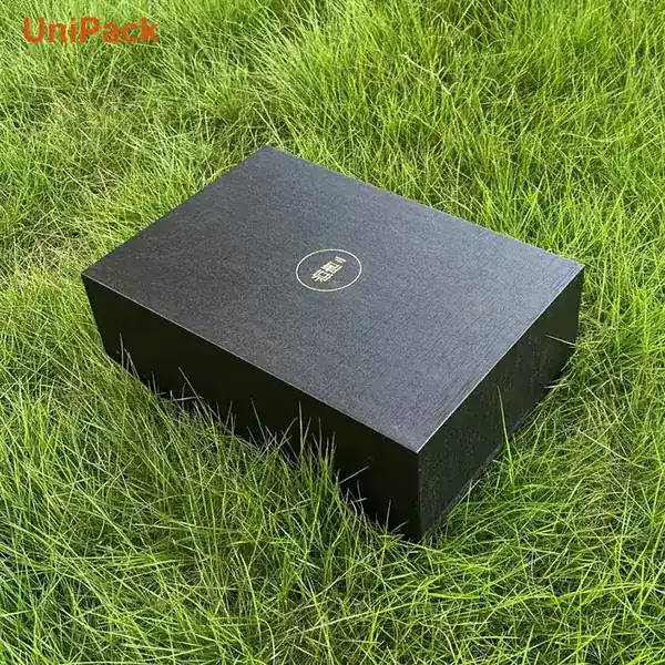 Foldable tea cup packing box with embossed pattern and foil stamped logo, view 2