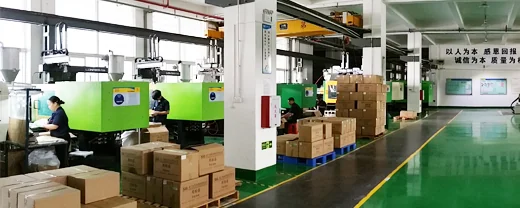 Injection presses running production on the moulding floor