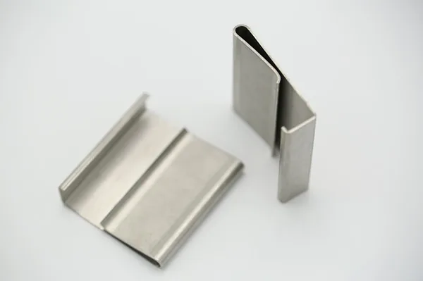 Stainless Steel Flat Spring Clamp for Solar Mounting Accessories manufactured by Xinshunyan