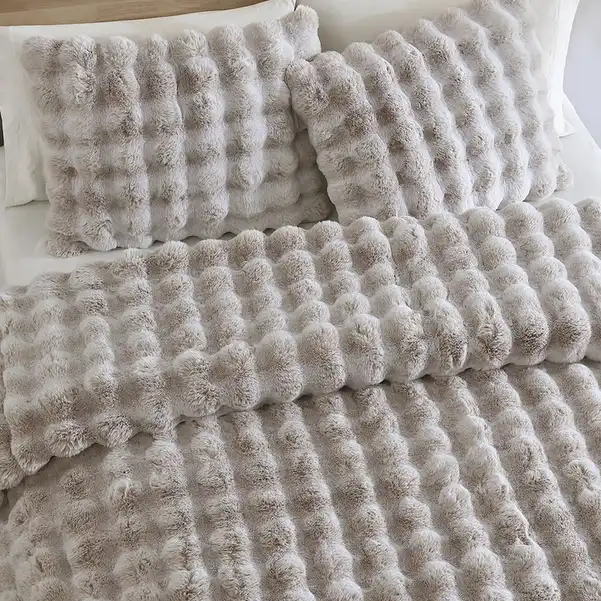 Bubble Faux Fur Throw Cushion