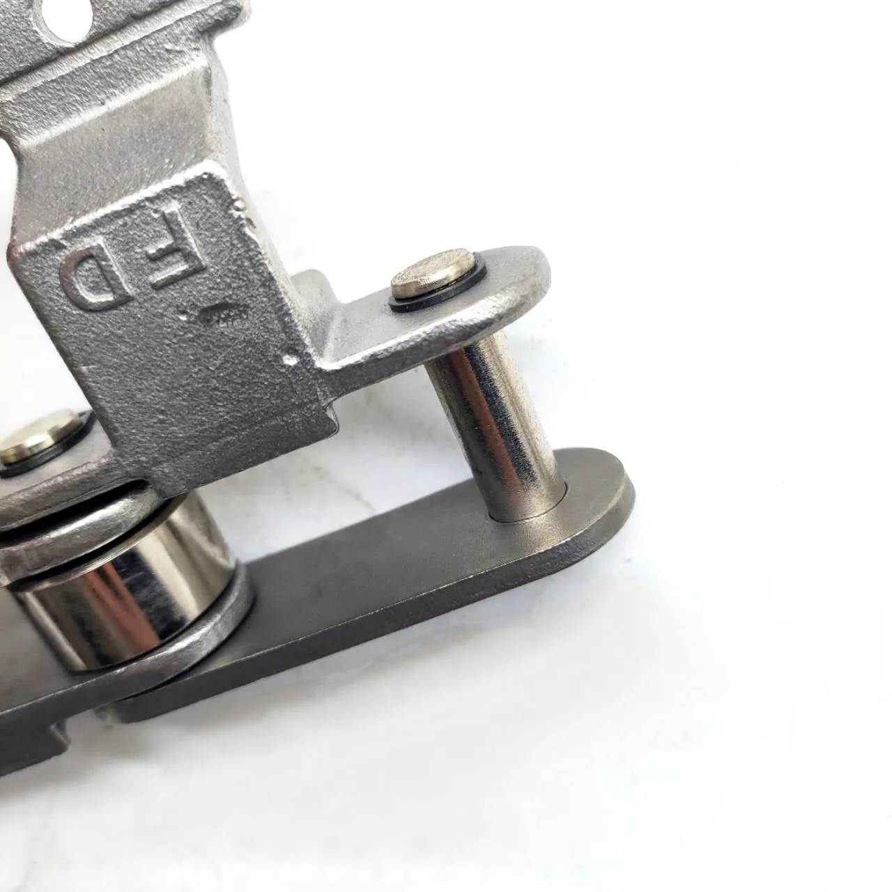 Chain Customisation for New Fabric Types by Yehang Stenter Parts