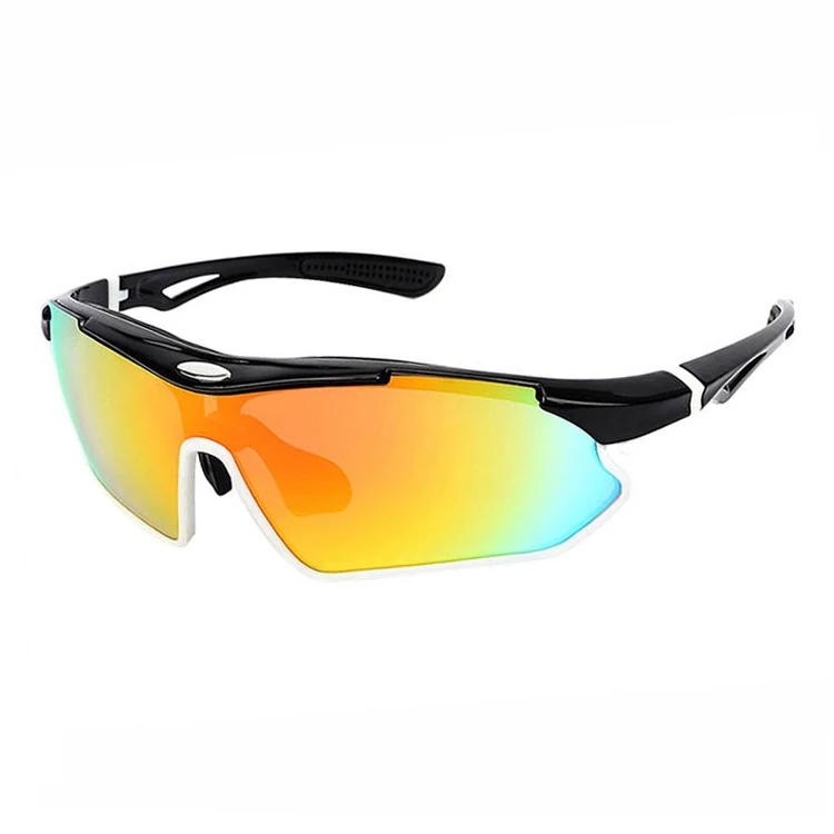 CL-J037 cycling glasses shown with polarized lens and adjustable nose pad