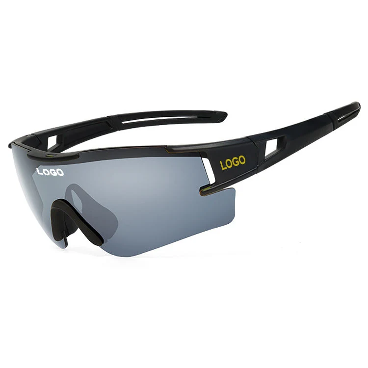 CL-J128 eyewear with anti-fog and anti-scratch coated lens in bright sunlight