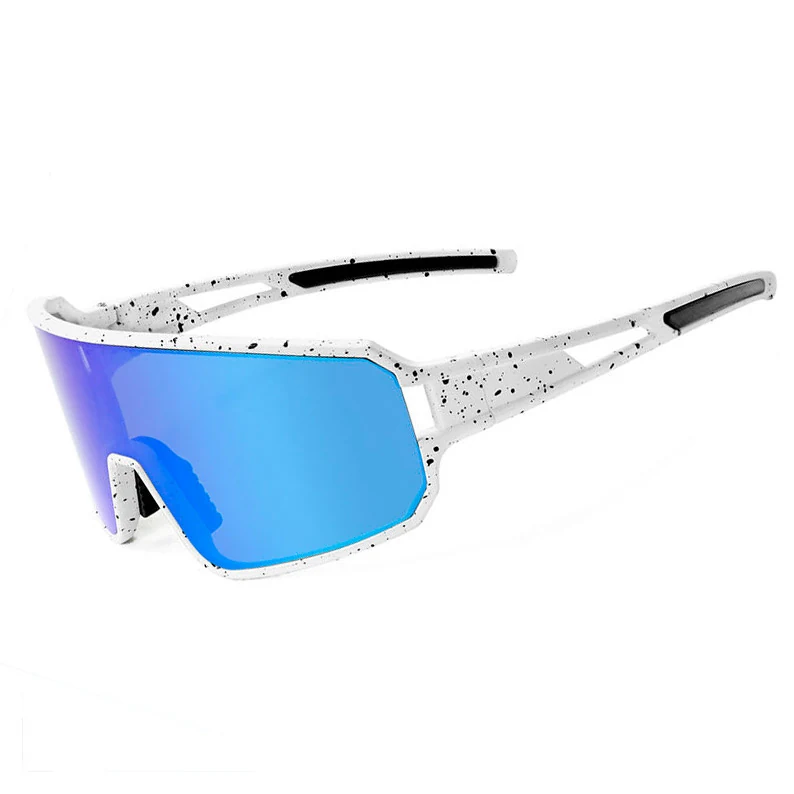 CL-J133 sunglasses shown with adjustable soft nose pad and anti-slip arm tips