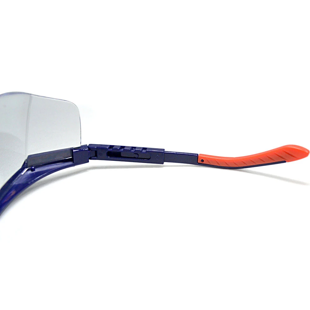 Close-up of SG-JN103A lens with anti-fog and anti-scratch coating on both sides