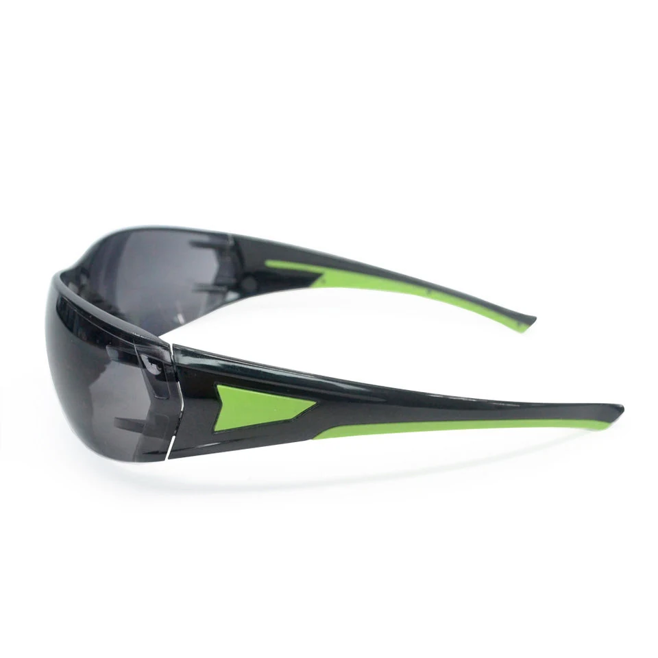 Close-up of SG-JN161A goggle with anti-fog coating and adjustable nylon temples