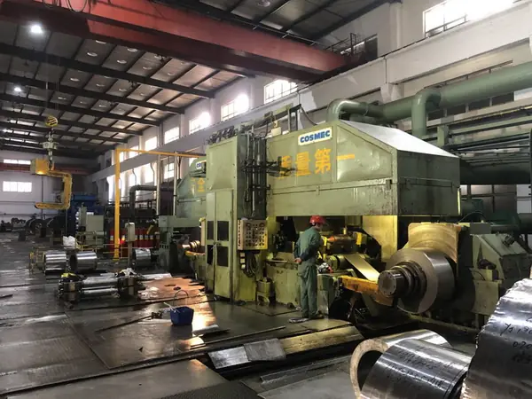 COSMEC 4-Hi 650 mm reversing cold rolling mill imported from Italy