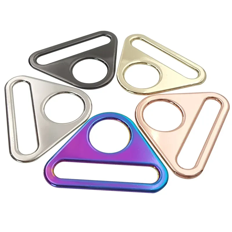 Triangle Buckle 32 mm Inner Width, shown in the standard finish