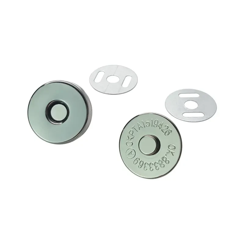 Magnetic Snap Button in 14 mm and 18 mm, size comparison